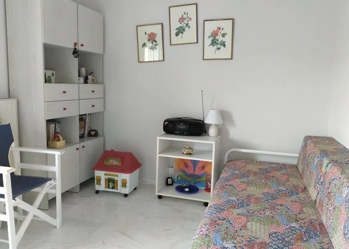 Family Sea Summer House At Eretria
