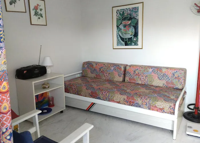 Family Sea Summer House At Eretria